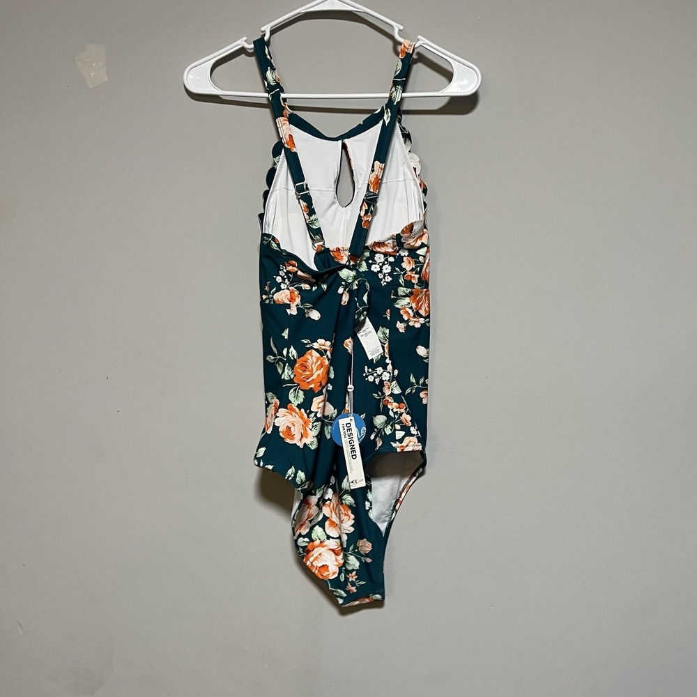 Cupshe Womens Size XL Green Floral Print Cross Back One Piece Swimsuit NWT - Picture 4 of 7